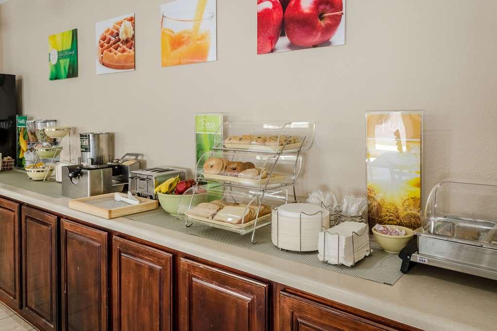 Quality Inn Gulf Shores Airport Ресторант снимка